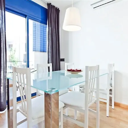 Superb 3 Bedroom In *